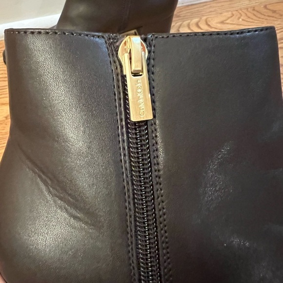 Calvin Klein Coffee Bean Brown Block Heel Chelsea Fioranna Boots Gold Size 6.5 - Picture 9 of 13